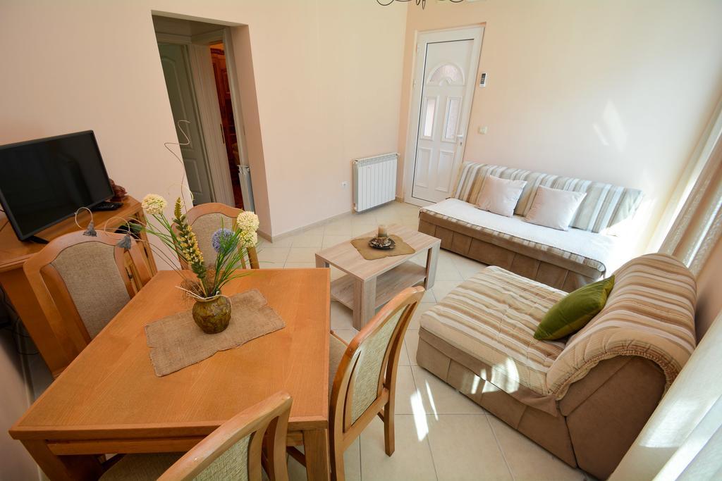 קוטור Apartments Jovanovic מראה חיצוני תמונה